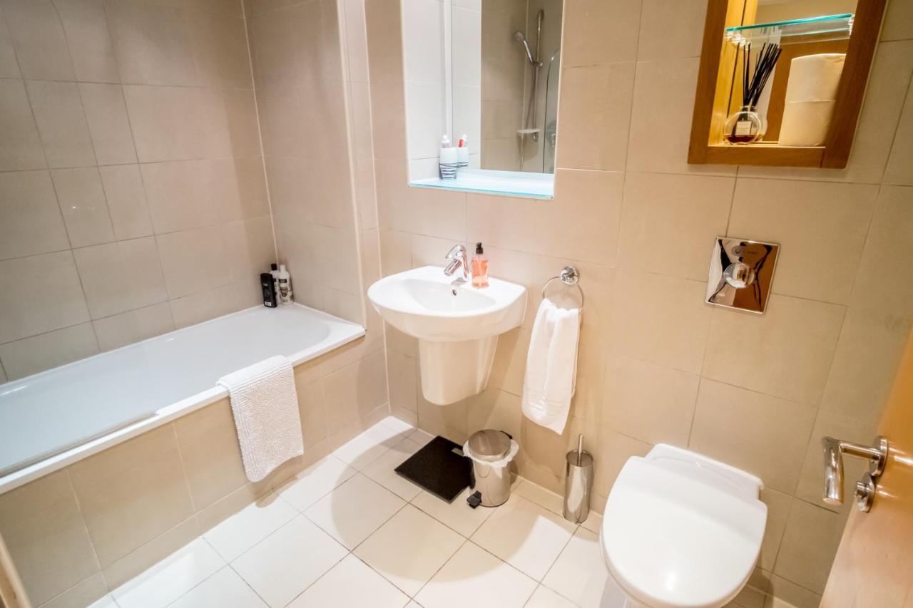 City One Bedroom Apartment With Juliet Balcony In West One - Parking Possible Sheffield Eksteriør billede